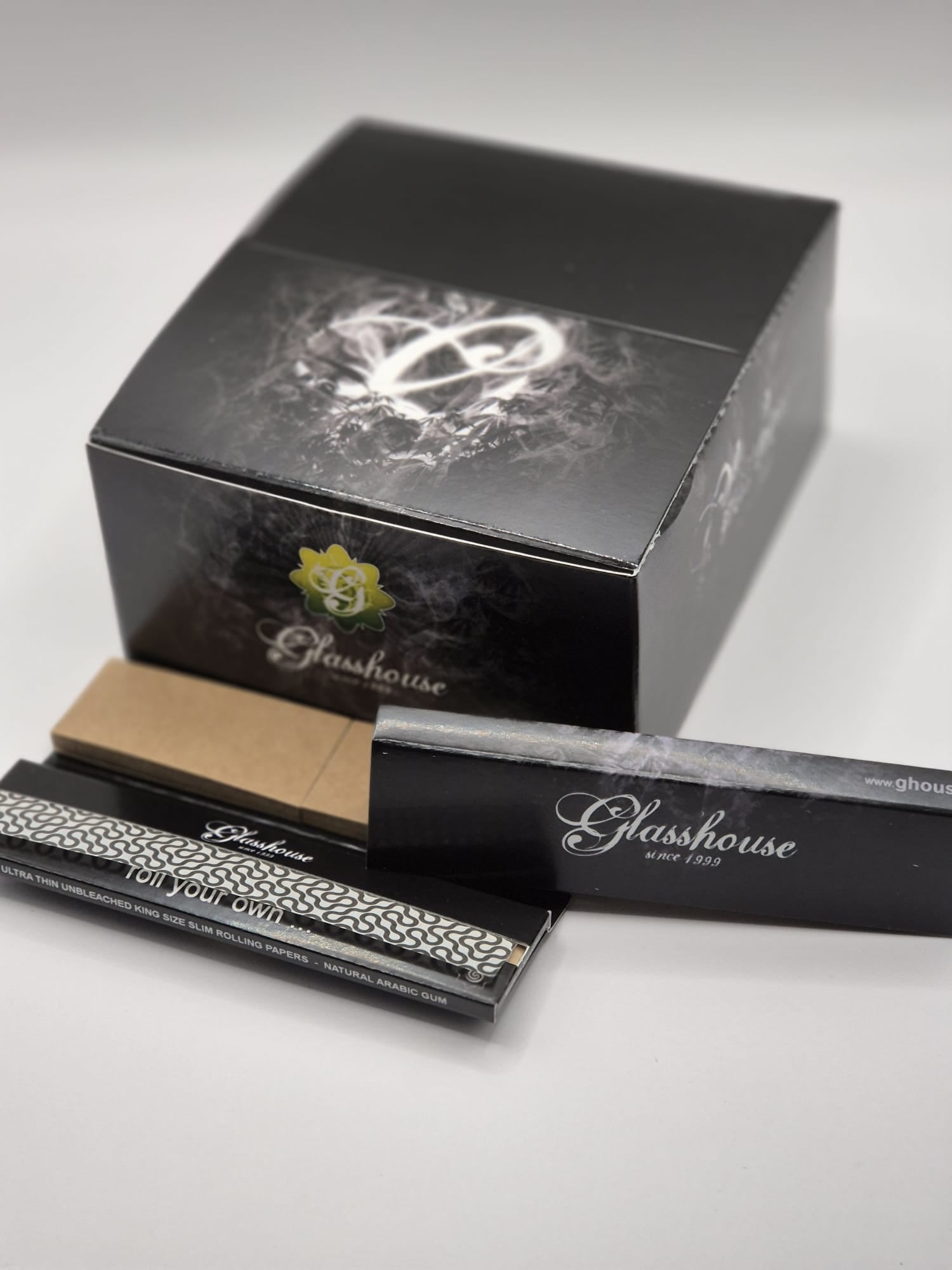 King Size Slim G Black Edition unbleached - 32 Blatt + Tips