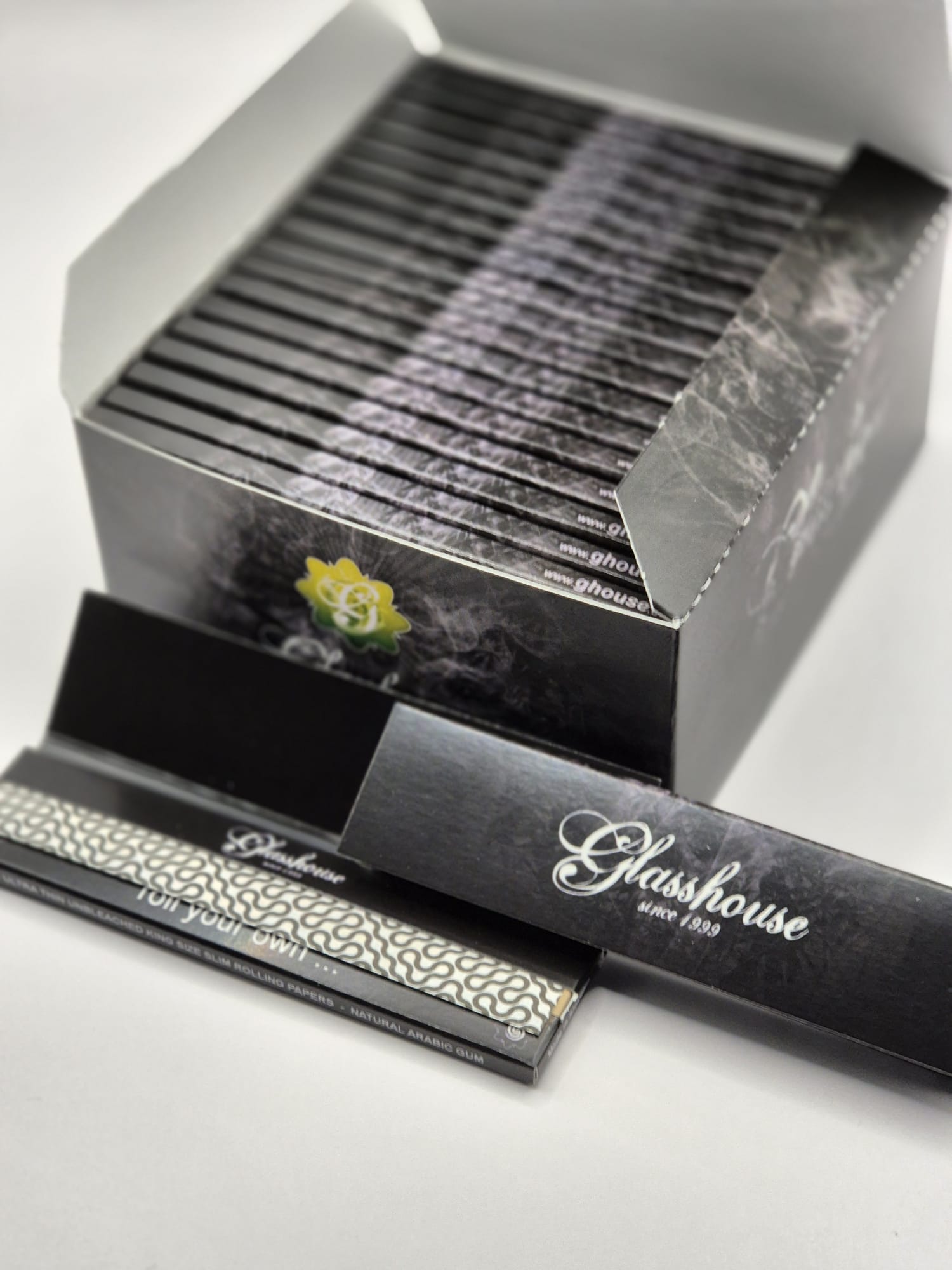 King Size Slim G Black Edition unbleached - supernatural - 32 Blatt