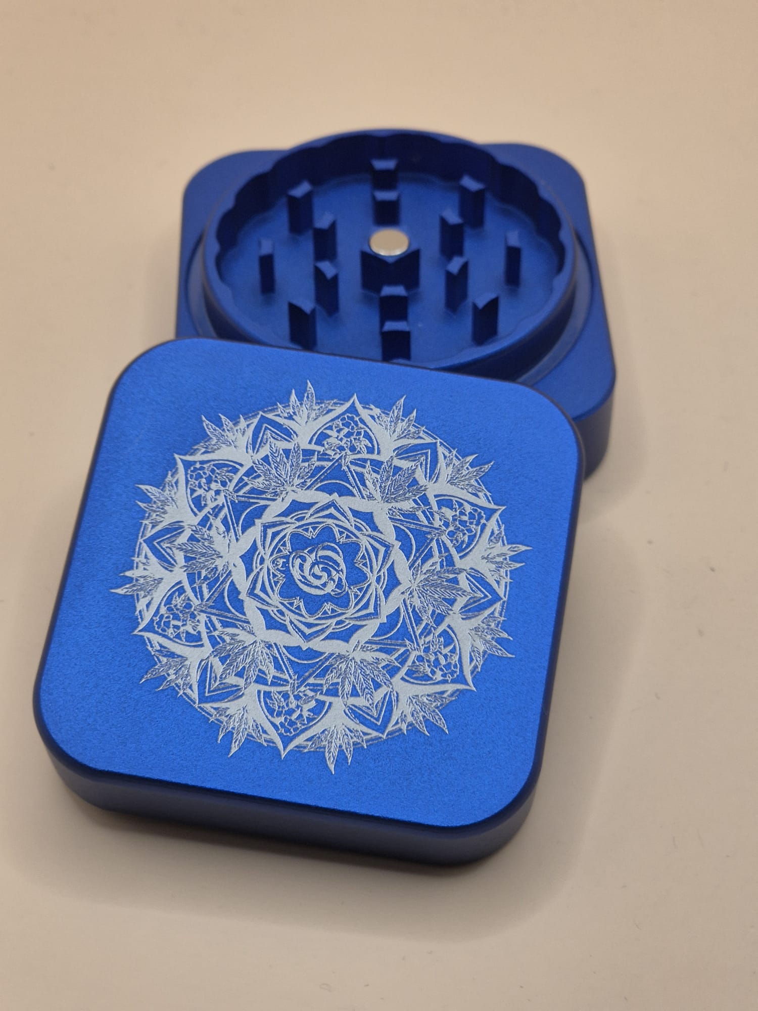 Aluminium Grinder Square -2tlg. Kräutermühle Crusher - B55mm, H21mm